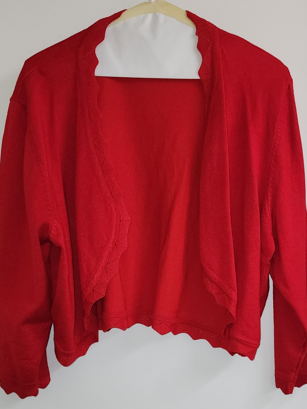 Women’s Red Open-Front Scallop-Trim Cardigan